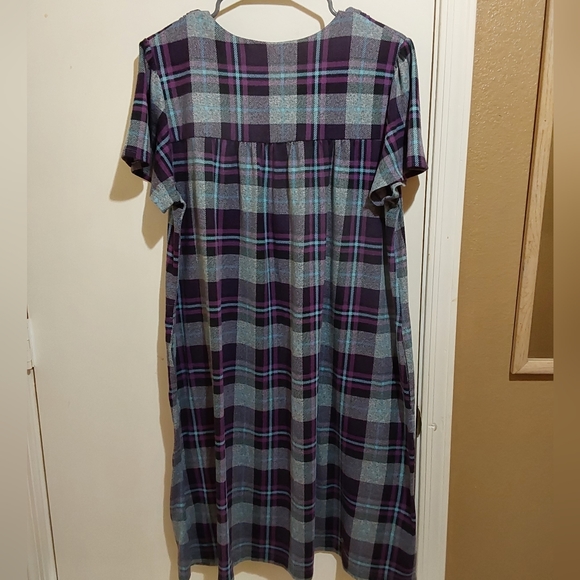 🌺 Vintage Plaid Flannel Nightgown/Housedress/Loungewear - Picture 5 of 10